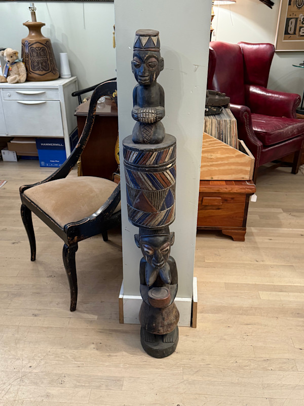 antique Yoruba Ifa divination bowl, also referred to as an agere Ifa or olumeye.