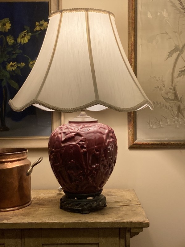 Stangl burgundy Parakeet motif Art Deco table lamp