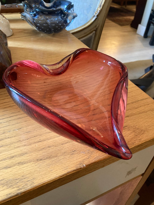 Murano heart shaped art glass bowl