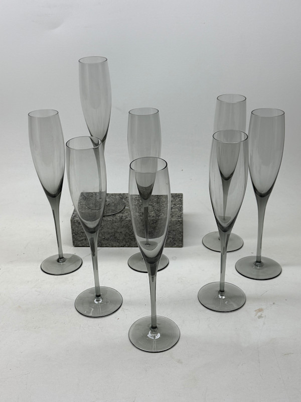 Set of 8 vintage smoke champagne flutes