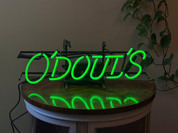 O'Doul's beer neon light
