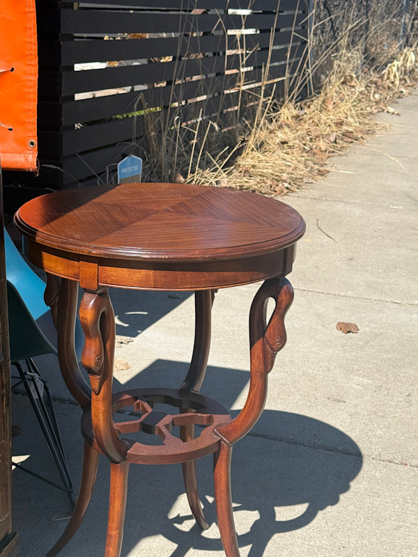Small swan carved lamp table