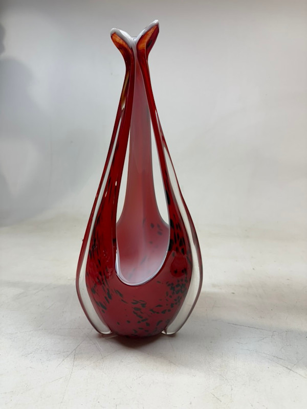 Art glass vase