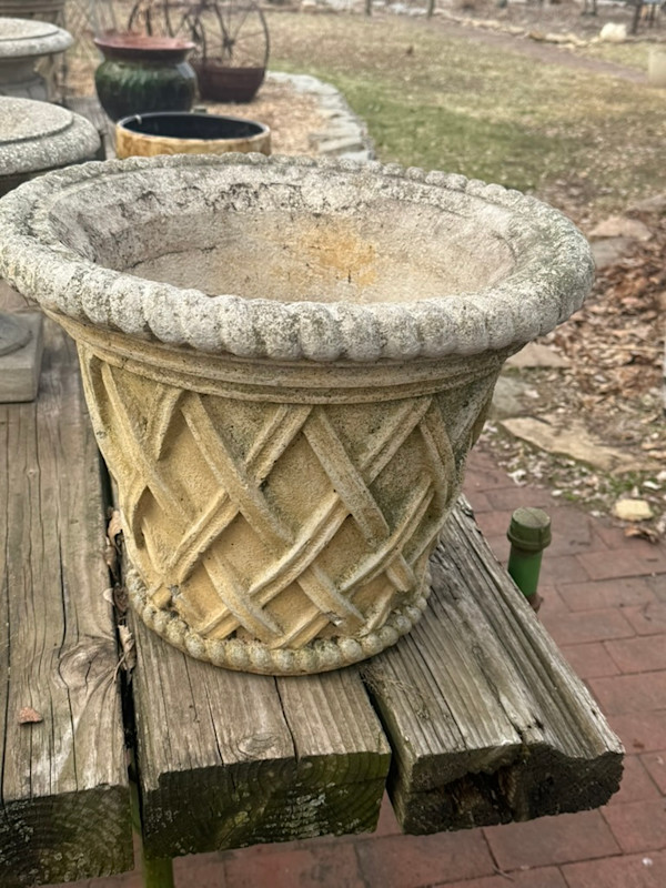 Cement basket weave planter