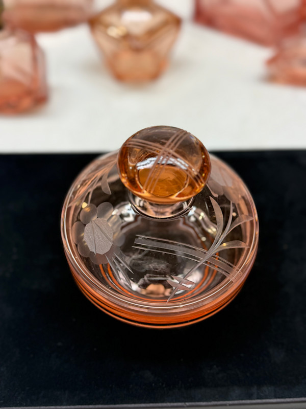 Art Deco pink perfume powder dish