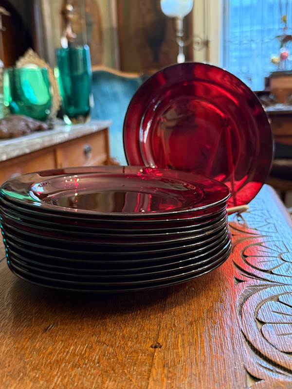 12 Anchor Hocking ruby red luncheon plates