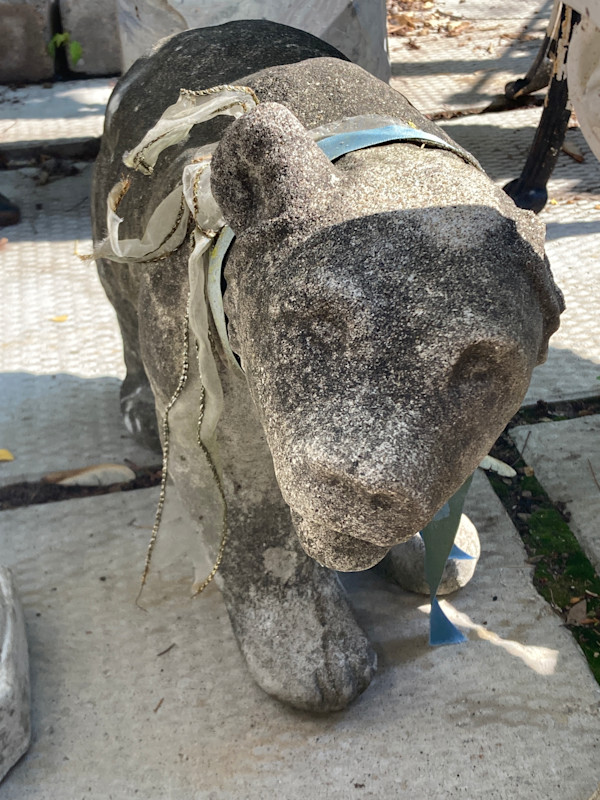 Garden cement bear