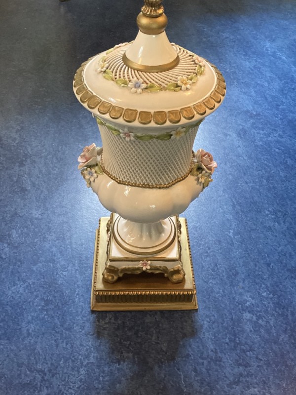Italian porcelain floral table lamp