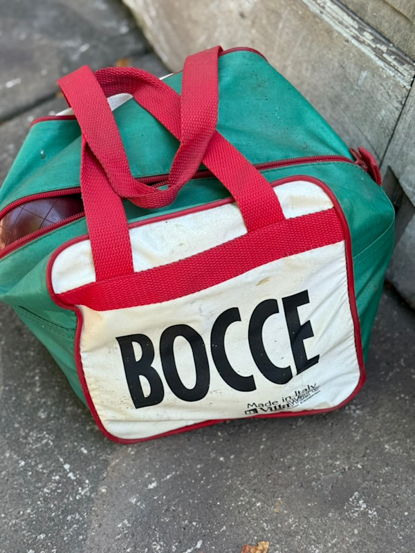 Bocce ball set