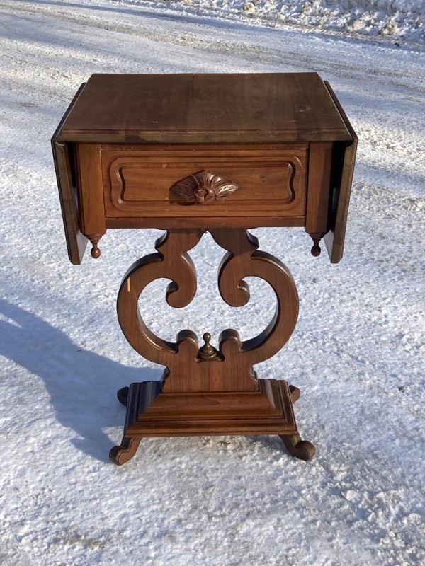 Drop leaf walnut lamp table