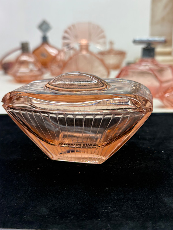 Art Deco pink perfume powder dish