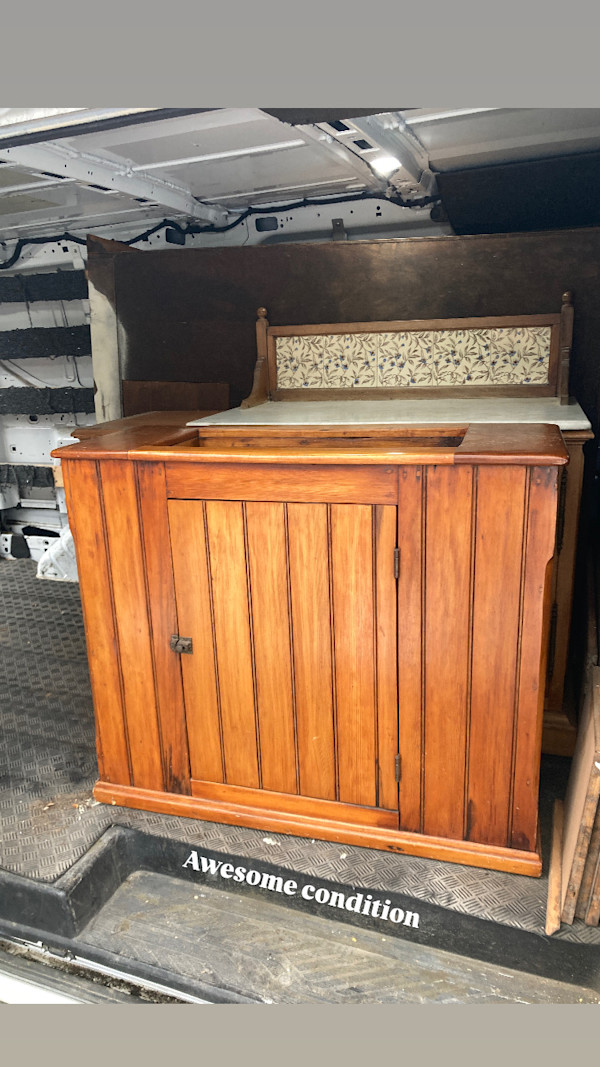 Primitive dry sink