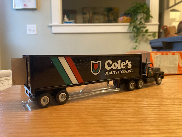 Winross  die cast Cole's semi truck