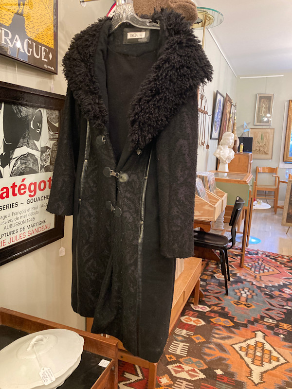 Deca coat