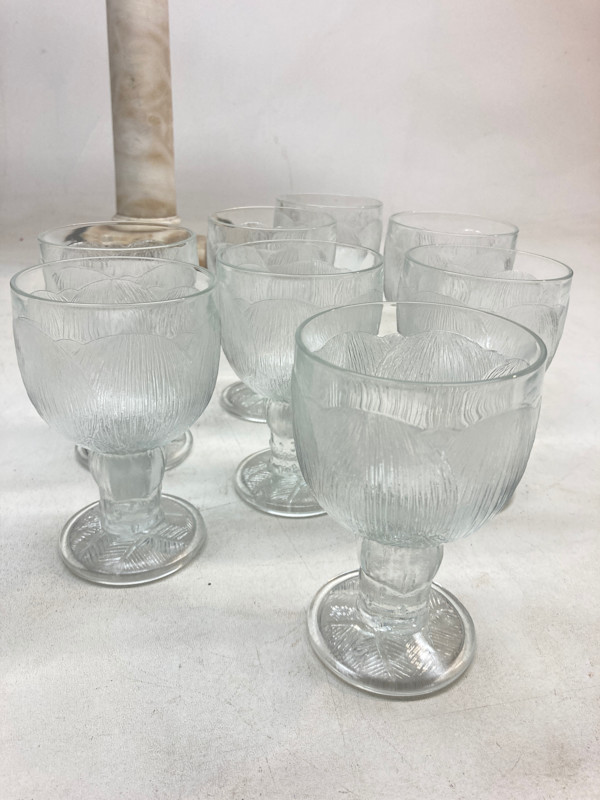 Set of 8 Arabia Peony stemware glasses
