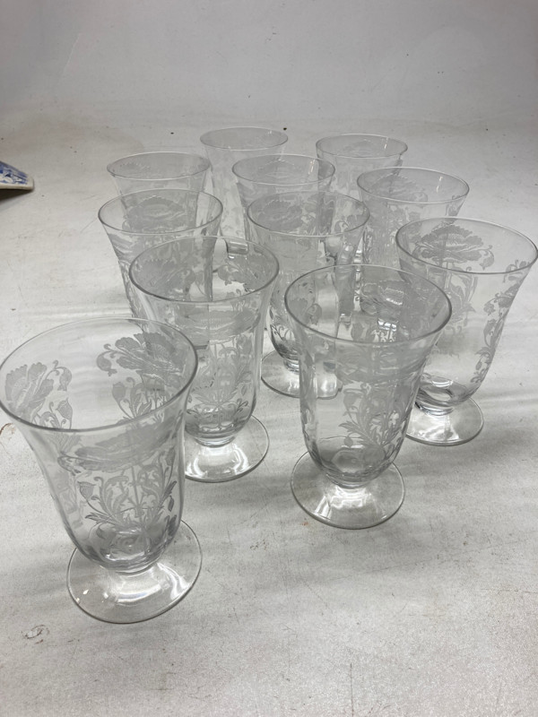 Set of 11 Tiffin Flanders iced tea glasses