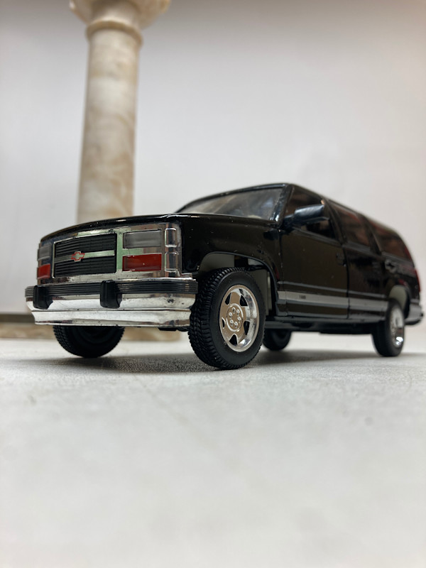die cast suburban toy