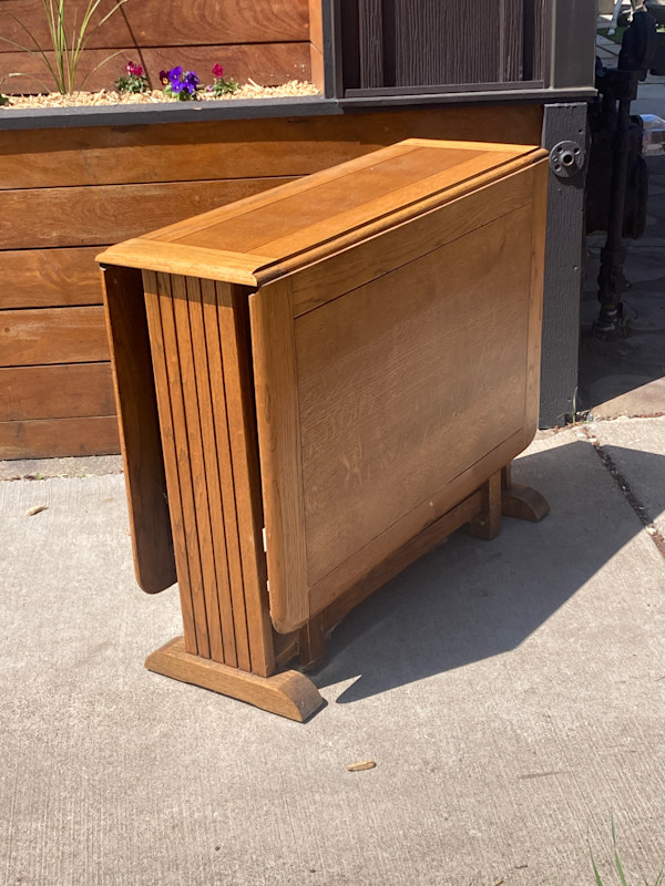 Art Deco drop leaf table