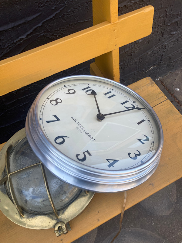 round wall clock in silver