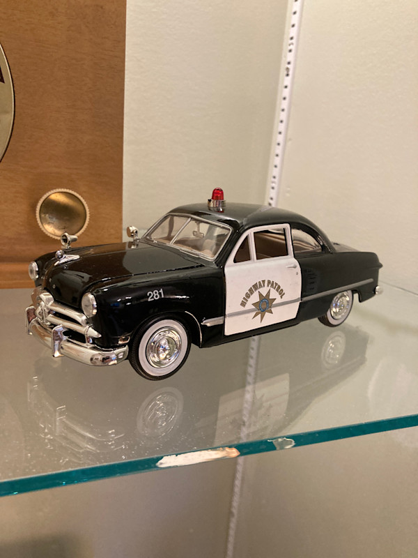 die cast old time police car
