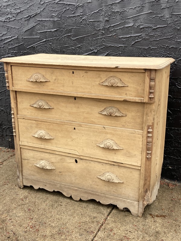 Primitive 4 drawer chest