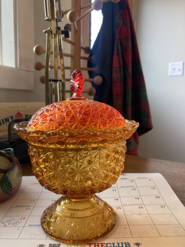 Covered amberina Daisy Button candy dish