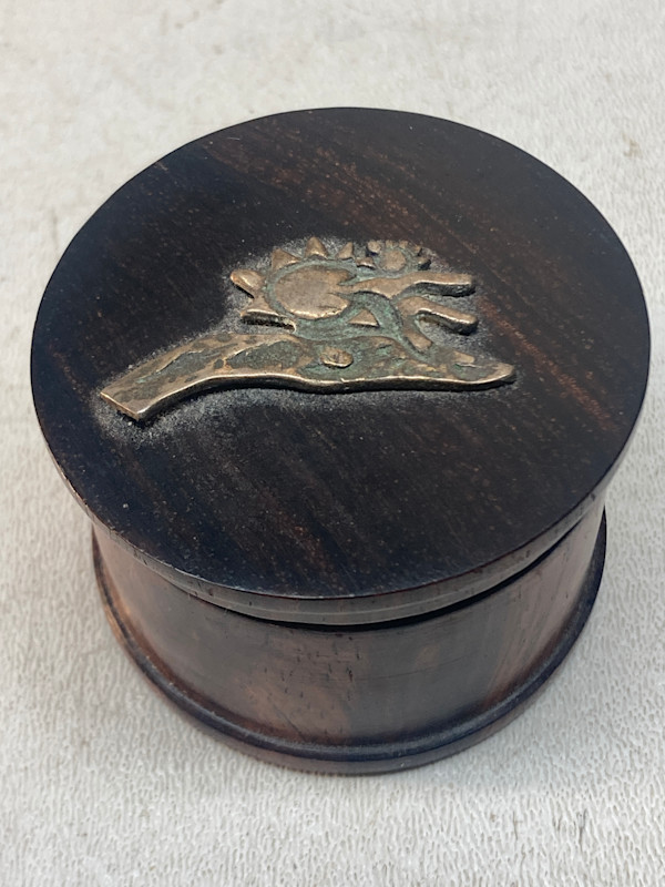 Small wooden ring dish