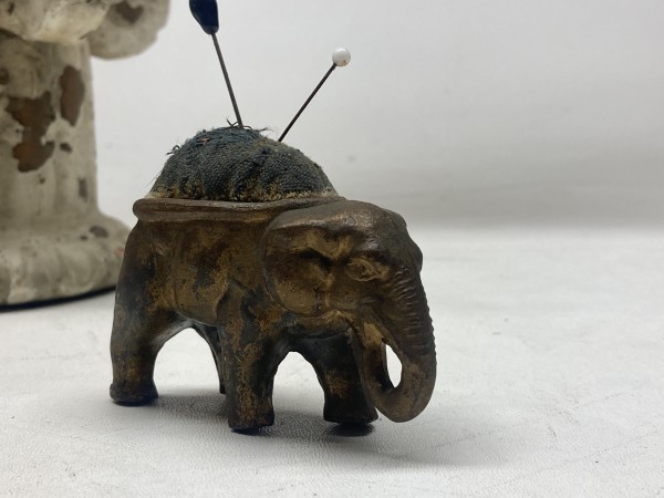 metal elephant sewing figure