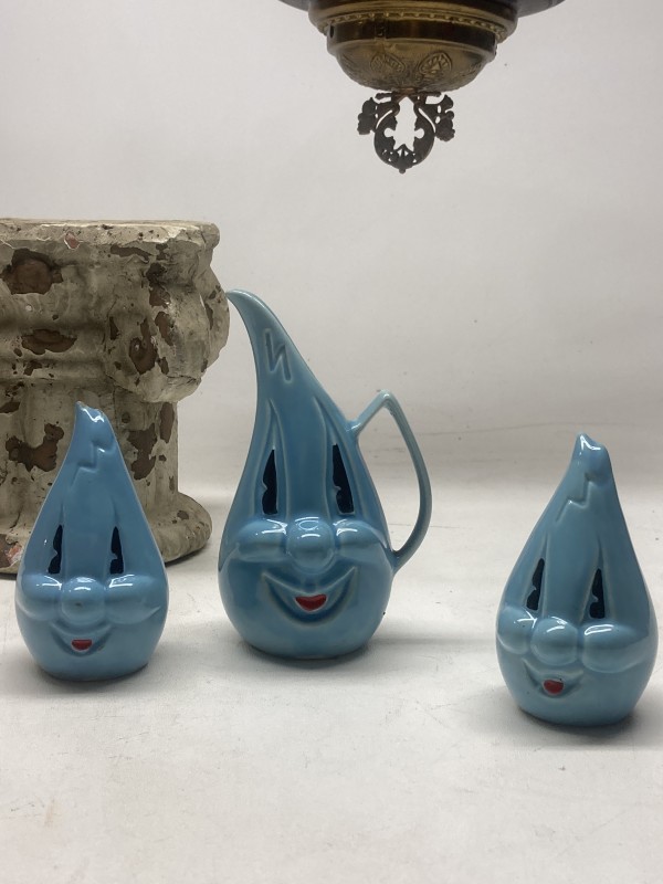 Set of blue water drop salt and pepper pottery