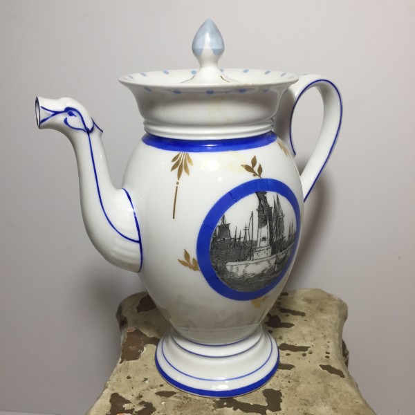 Avenir porcelain pitcher