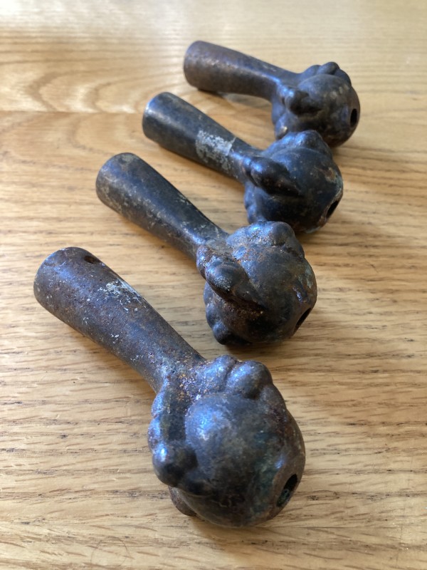 cast iron claw foot feet