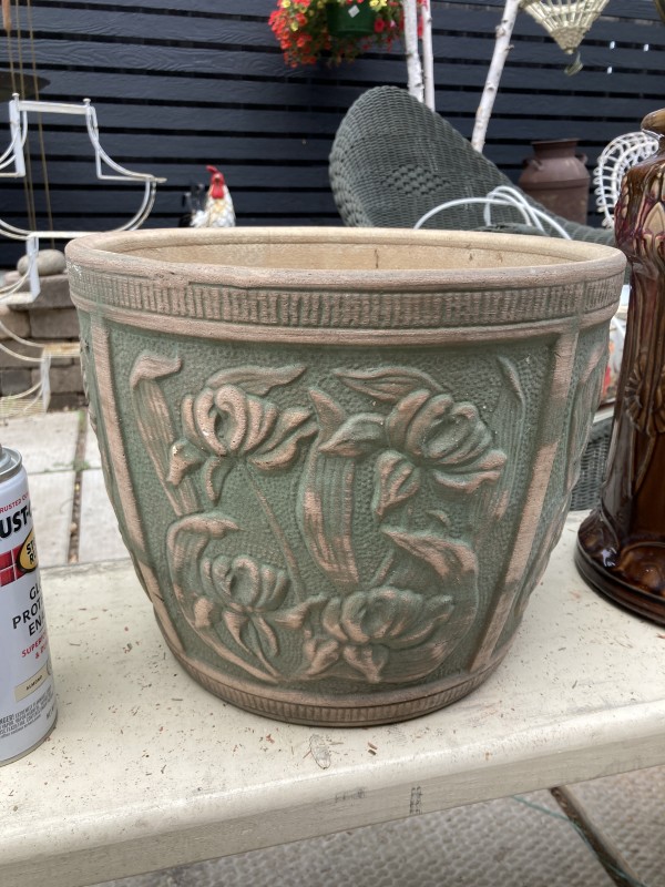 Large brushwork pottery Jardiniere