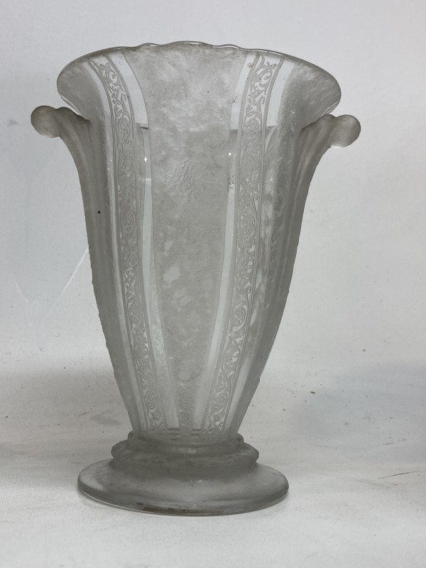 Heisey Antarctic glass vase