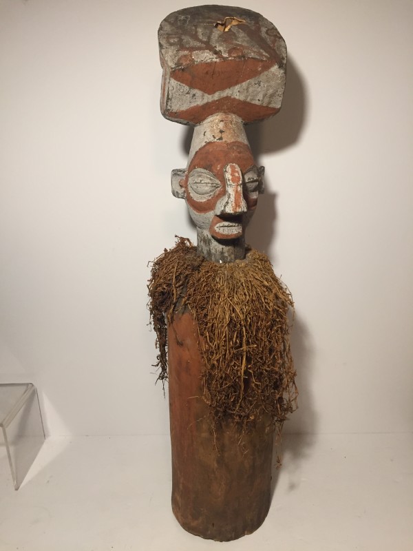 Asmat ethnic sculpture