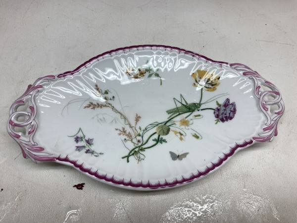 Porcelain oval hand decorated plate with cricket