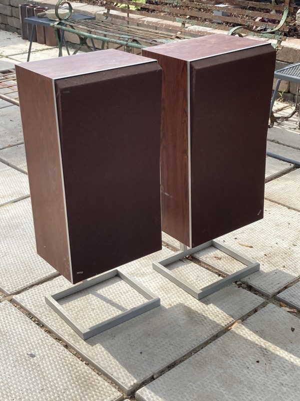 Bang and Olefson  S75 Beovox speakers with stands