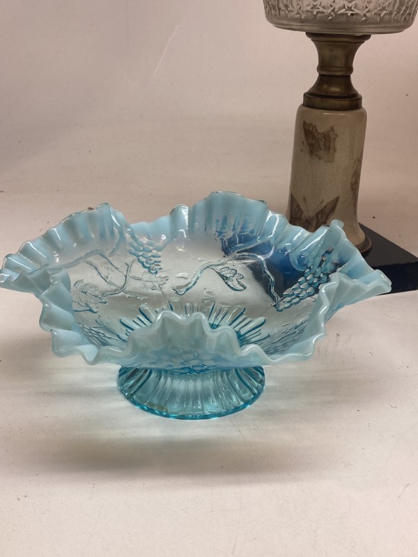 blue ruffled Fenton glass bowl