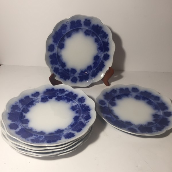 Swedish Vinranka Percy Flow Blue 8 1/2" plate(s)