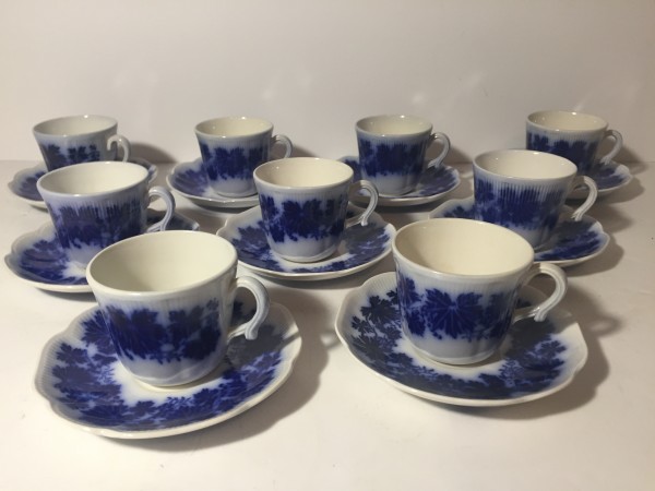 Swedish Vinranka Percy Flow Blue  small cups and saucers