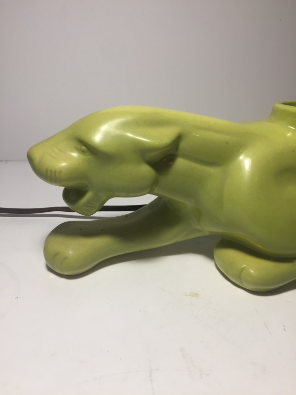 Green panther tv novelty lamp