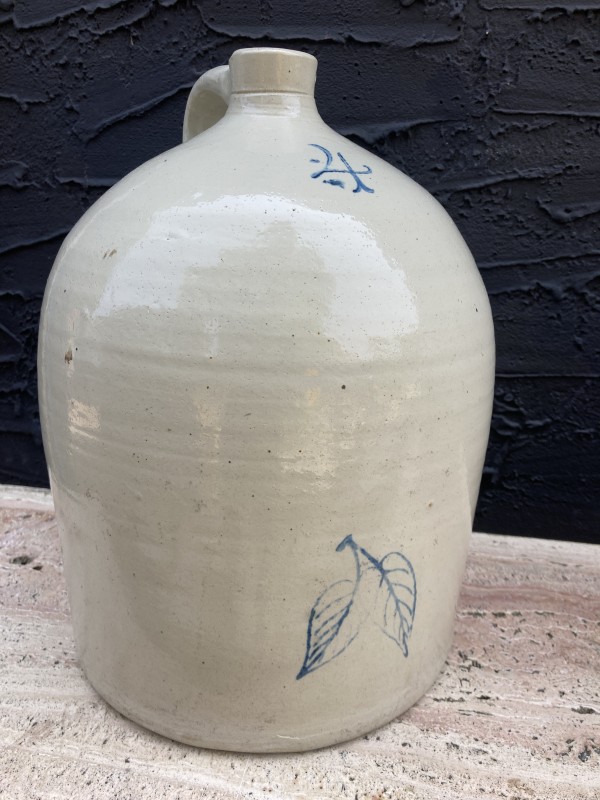 4 gallon oak leaf Redwing beehive jug