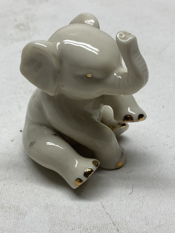art pottery elephant figure