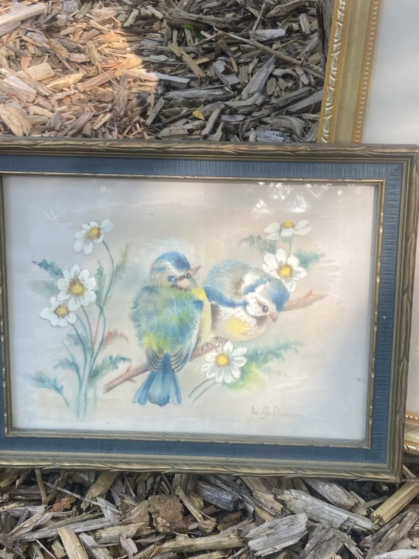 Bird painting with daisies