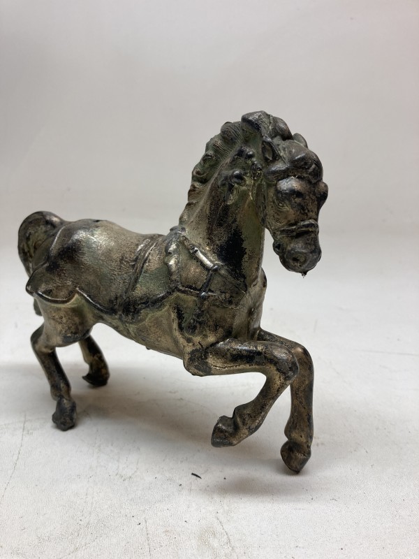 metal horse figure