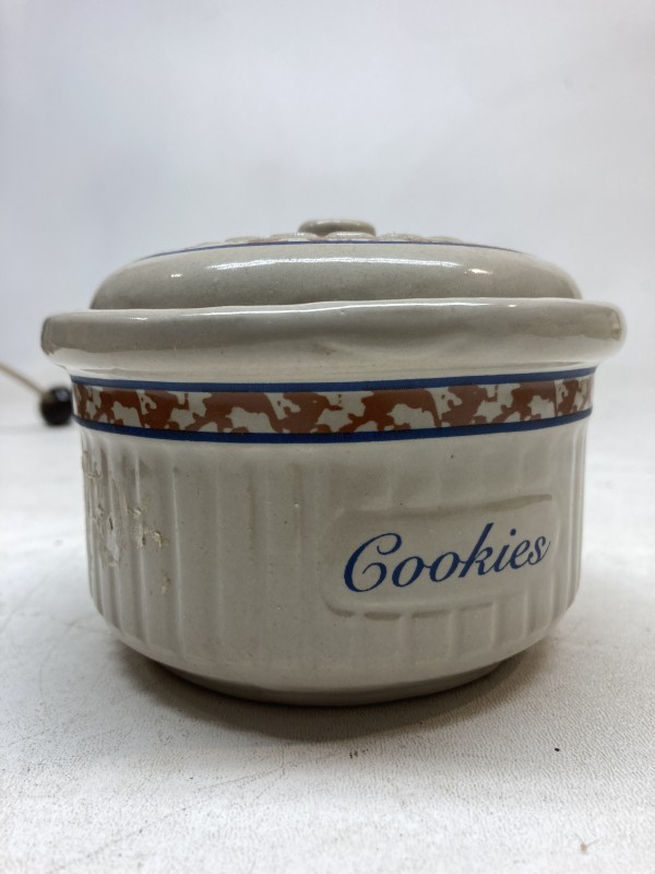 Red Wing Cookie jar covered mini