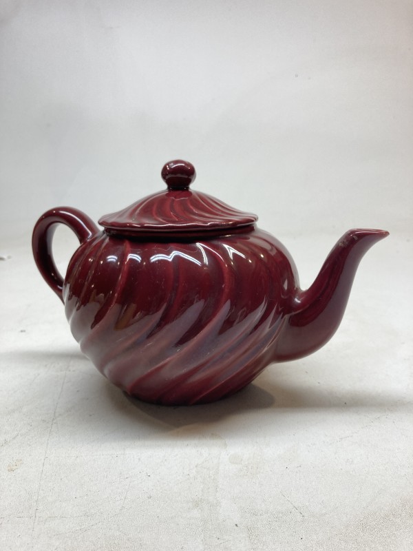 mulberry Hall teapot