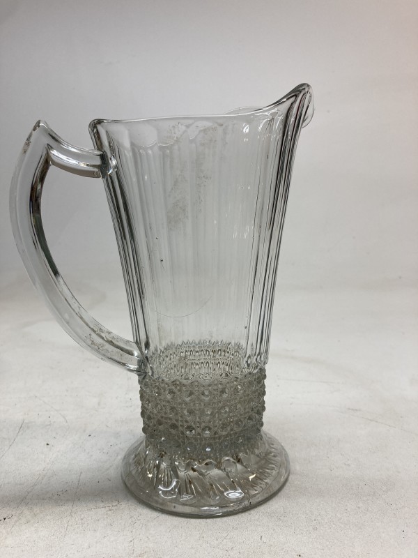 Clear glass 1 quart pitcher