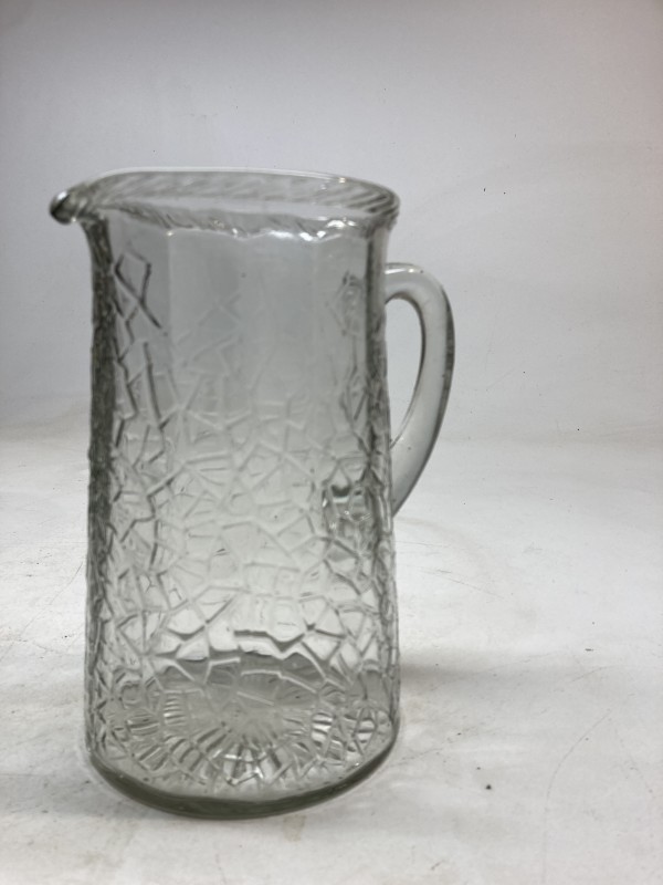 Clear glass 2 quart pitcher with cube design