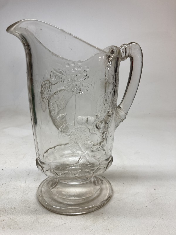 Clear glass 2 quart pitcher with fruit design