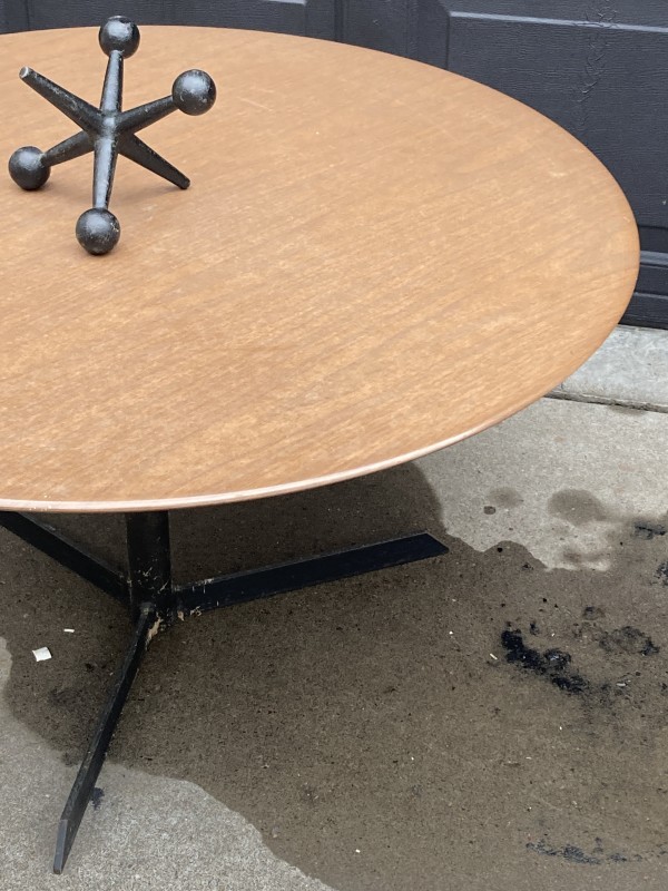 Mid century modern round coffee table